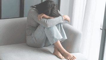 Duelo normal: qué es, cuánto dura y cuándo pedir ayuda a un psicólogo
